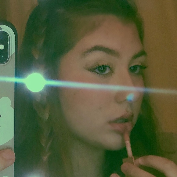 Meet your Posher, Ali - Picture 1 of 1